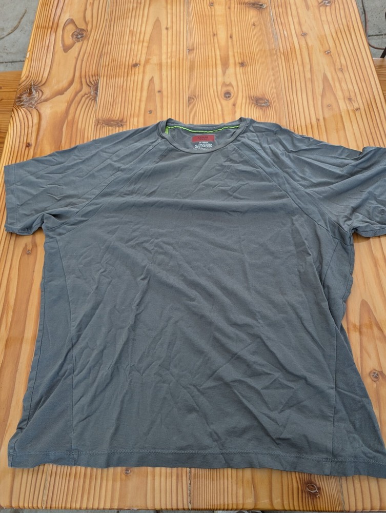 Alfani Gray Slim Fit V-Neck Short Sleeve Shirt in XXL Size