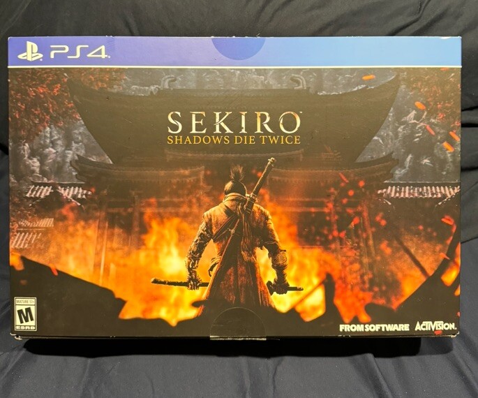 Sekiro Shadows Die Twice Collector's Edition PS4 From Software CIB Complete