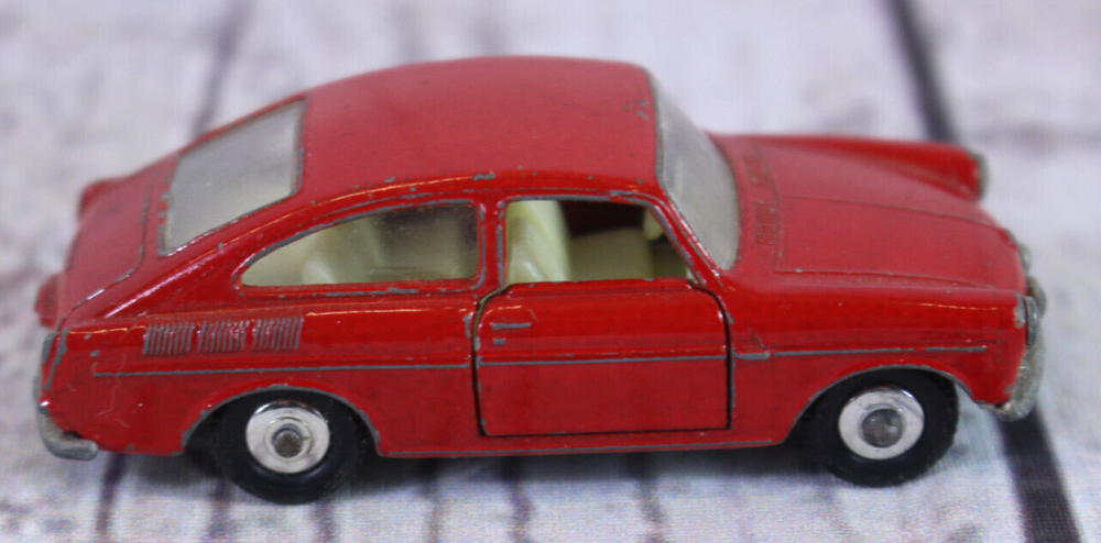 VINTAGE MATCHBOX LESNEY #67 RED VOLKSWAGEN 1600 TL 1:64 SCALE