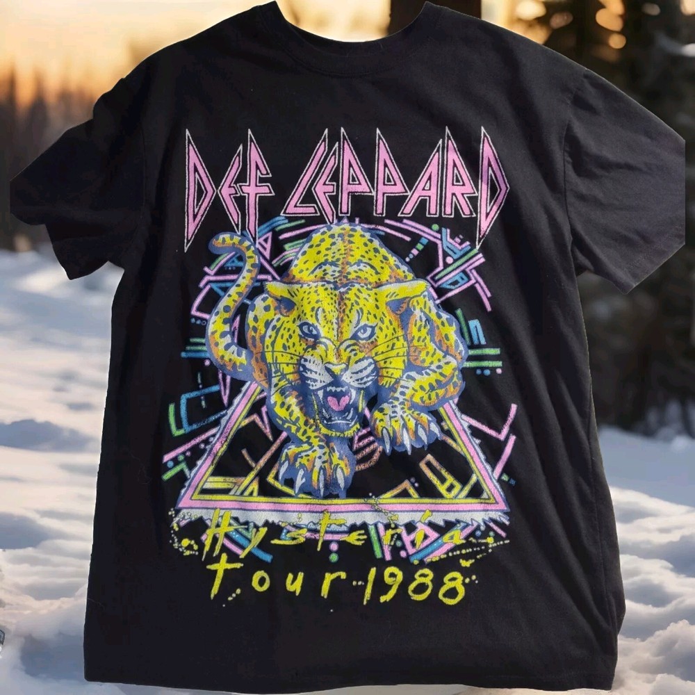 Def Leppard Band T-Shirt Adult Unisex Small Black Graphic Tee Official Brand 767