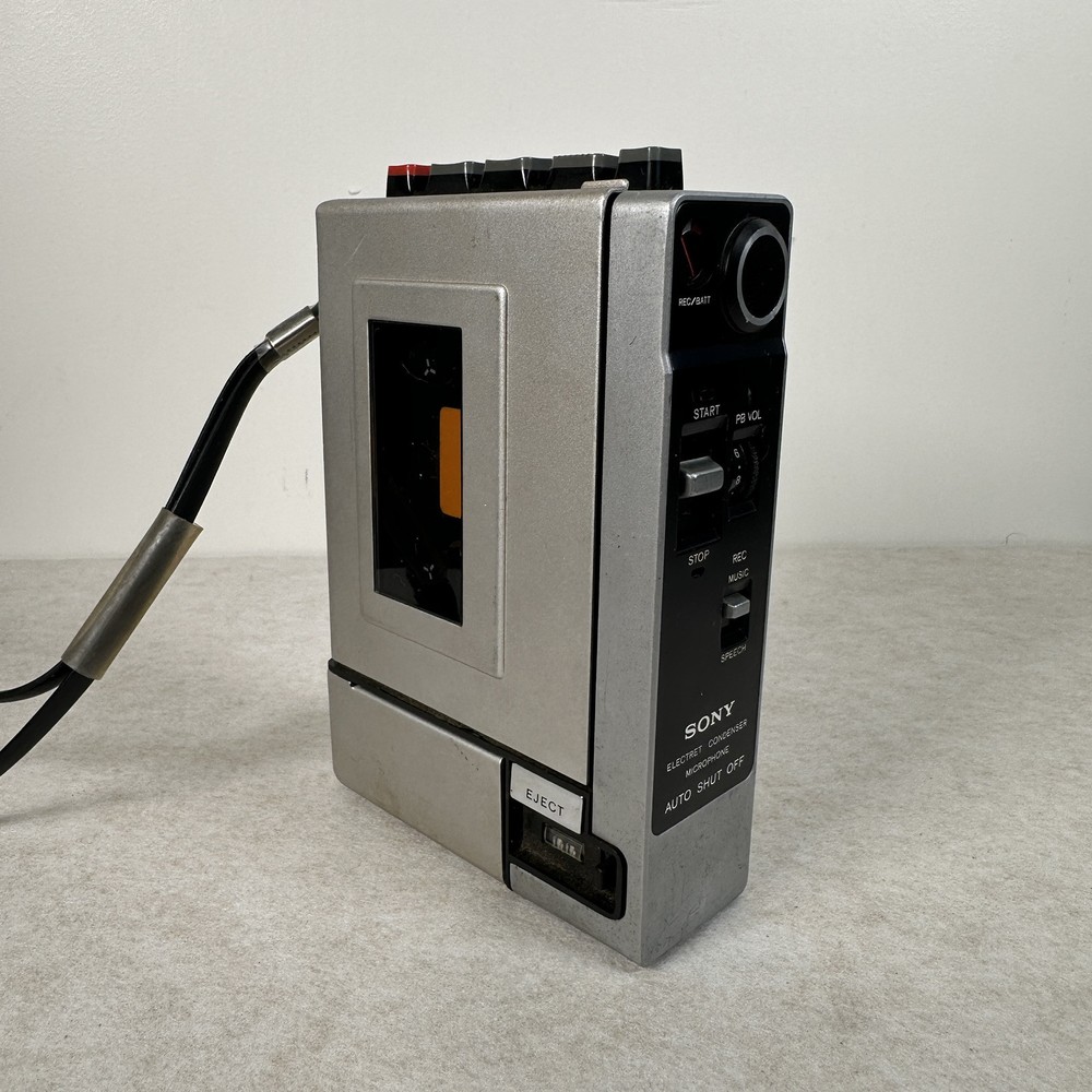 Vintage Sony TC-55 Tapecorder Portable Metal Cassette Recorder W/Leather Case