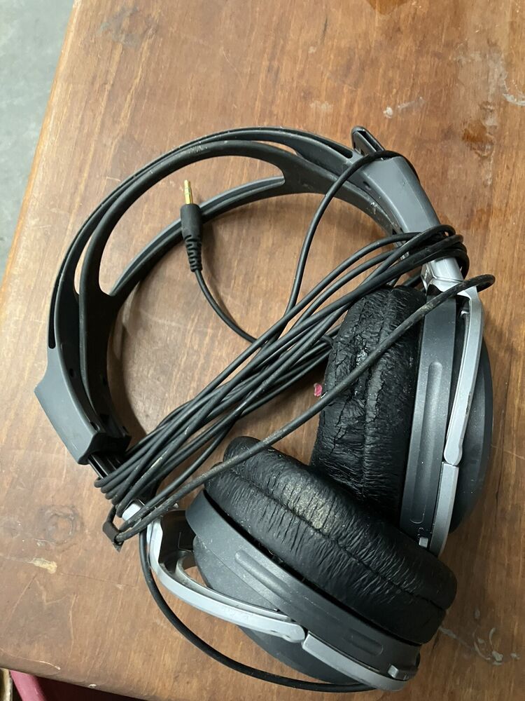 Sony MDR-XD200 Stereo Headphones Over Ear Studio Monitors