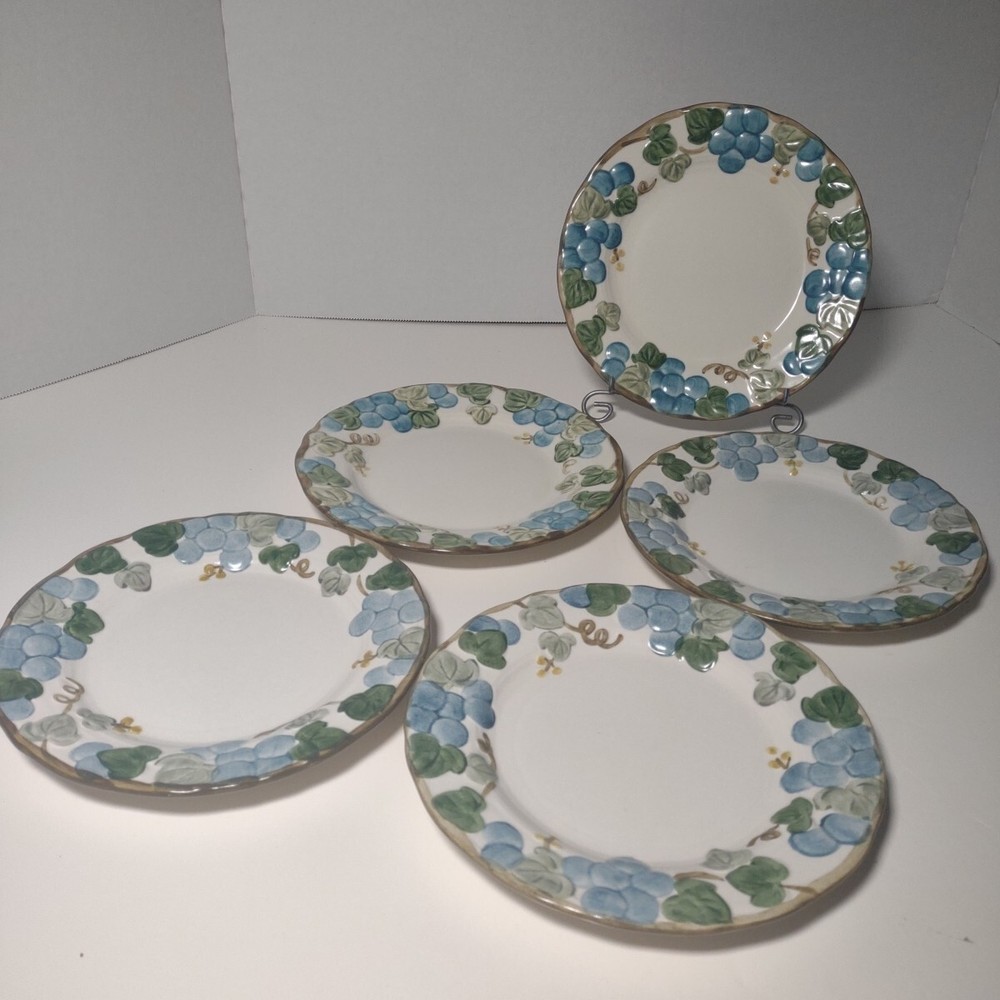 Vintage Sculptured Grape Rim Salad Plate Lot of 5 Metlox Poppytrail 7.5 Inches