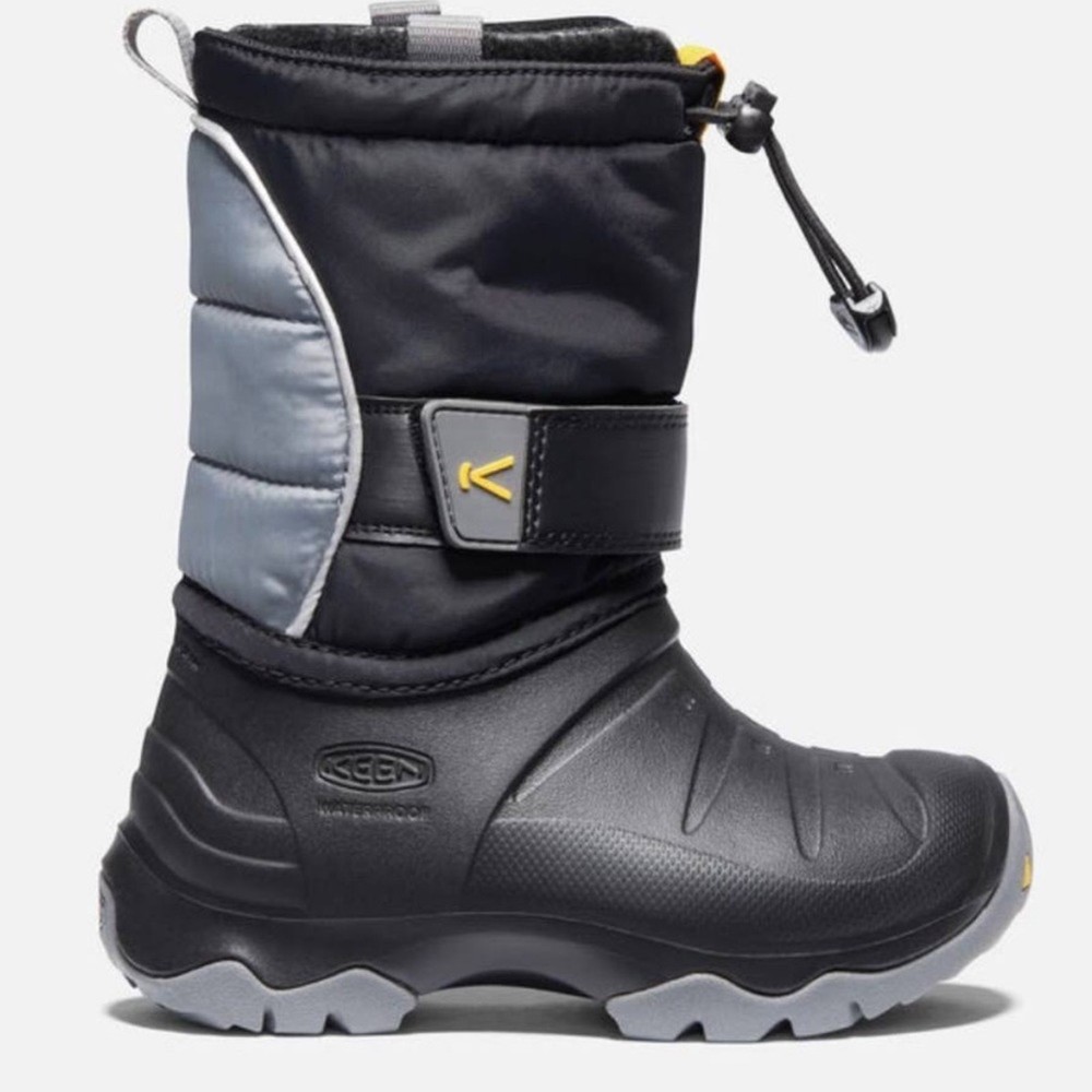 Keen Lumi waterproof insulated winter boots for youth size 6