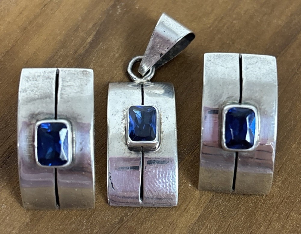 Vintage Sterling Silver Sapphire Pendant and Earrings Set