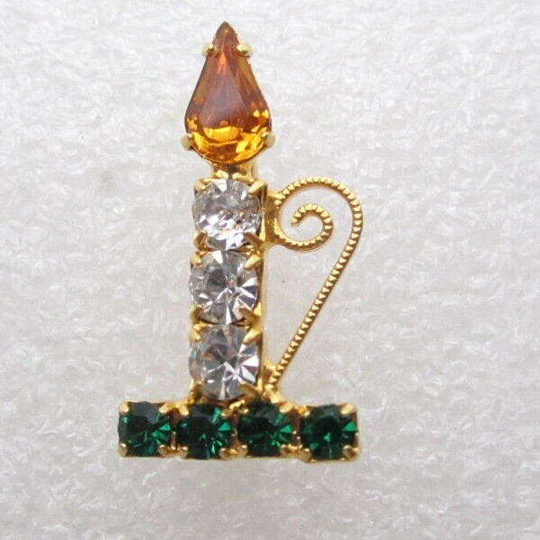 Single Candle Orange Flame Lapel Pin (B903)