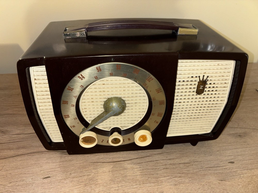 Vintage 1956 ZENITH Y724 AM/FM Tube Radio Mid-Century *Partly Working, Read desc