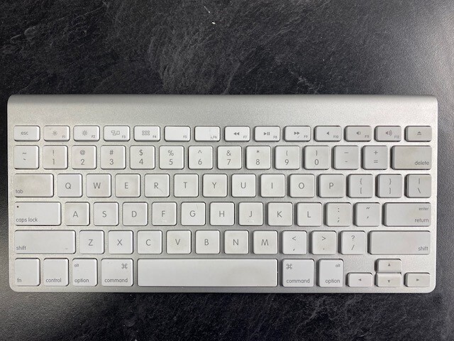 Genuine Apple A1314 Wireless Bluetooth Keyboard for Mac in Aluminum with Free Shipping
