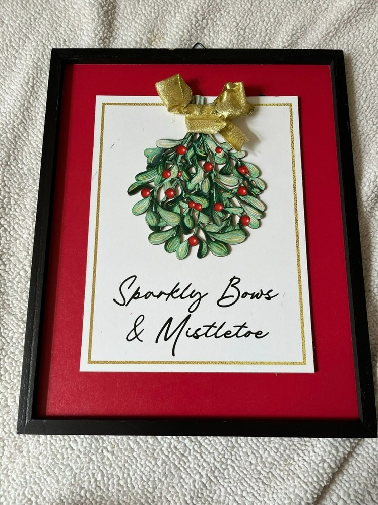 Ashland Sparkly Bows and Mistletoe Wall Decor 15