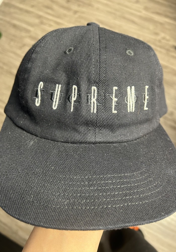 Supreme Graphic Hat