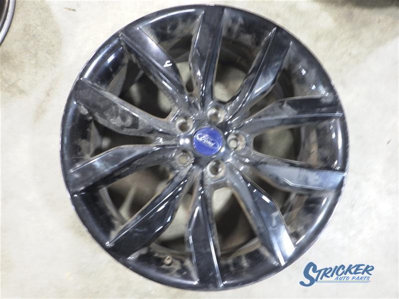 2017-2018 Ford Escape 19x8 Black 10-Spoke Alloy Wheel with TPMS R01142318