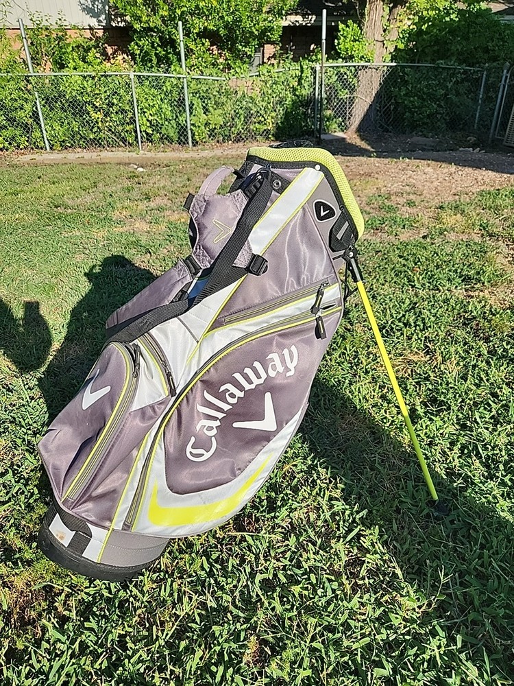 Callaway Golf 6-Way Cart Bag with Strap and Zipper Pockets in Gray and Green