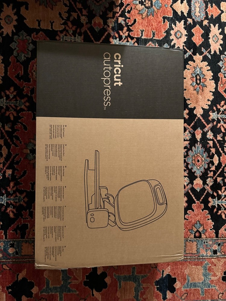 Cricut Autopress - Professional Automated Heat Press (BRAND NEW)-image