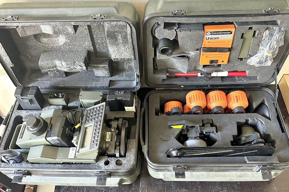 Trimble Geodimeter Unicom 640 Automated Integrated Survey Total Station-image