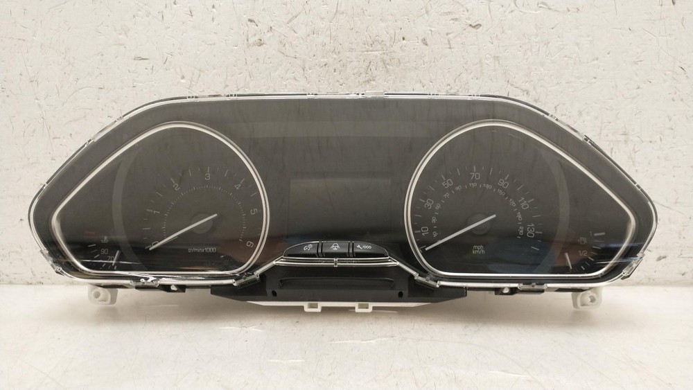 2016 Peugeot 2008 1.6L Diesel Speedometer 73827 Miles 9822704880