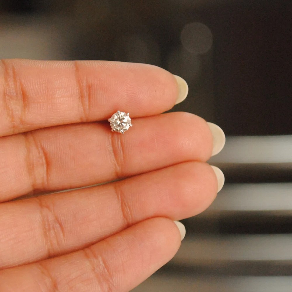 Round Cut 1.5mm Natural Diamond L Wire Nose Pin GHSI Diamond 14K Yellow Gold