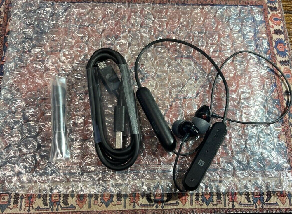 Sony WI-C300 Wireless Bluetooth In-Ear Earbuds C300 Headphones opened Box. A++