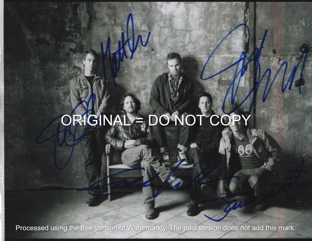 PEARL JAM BAND - AMAZING - ALL HAND SIGNED AUTOGRAPHED PHOTO WITH COA