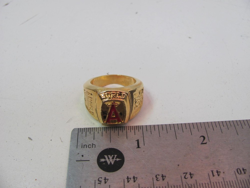 ANGELS Championship RING 2002 Fox Sports World Series Baseball Gold