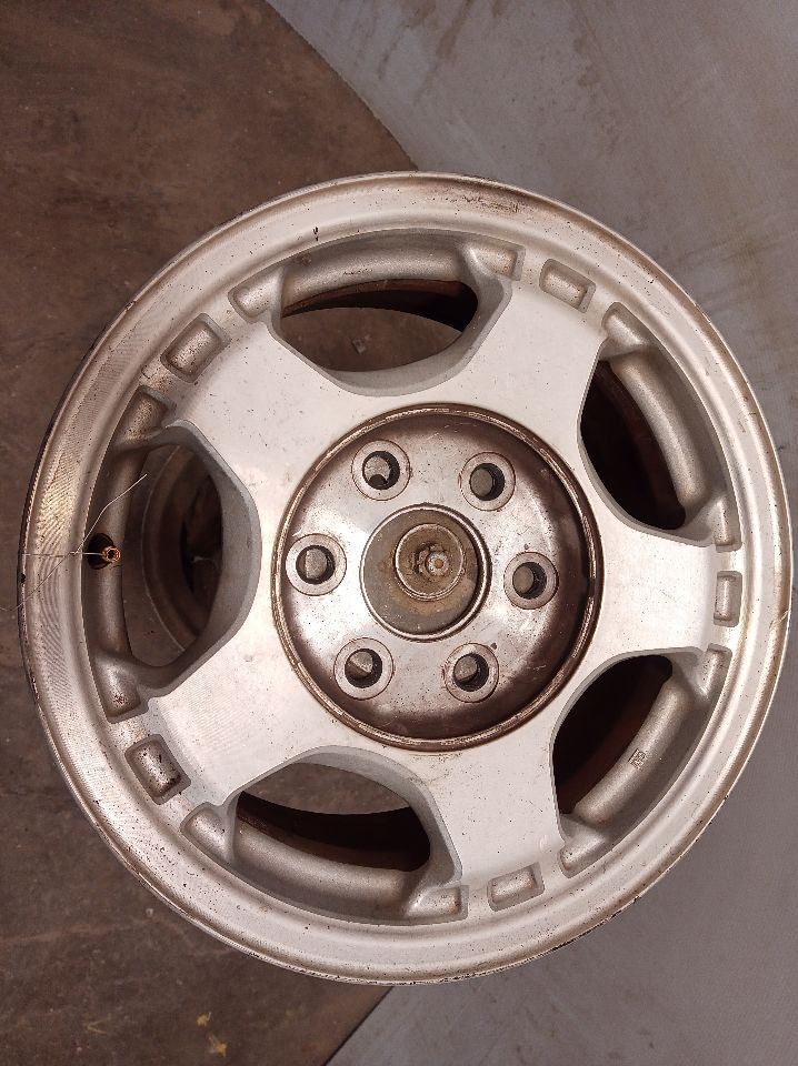 16x6-1/2 Wheel Rim from 1999 Chevrolet Silverado 1500 11392797