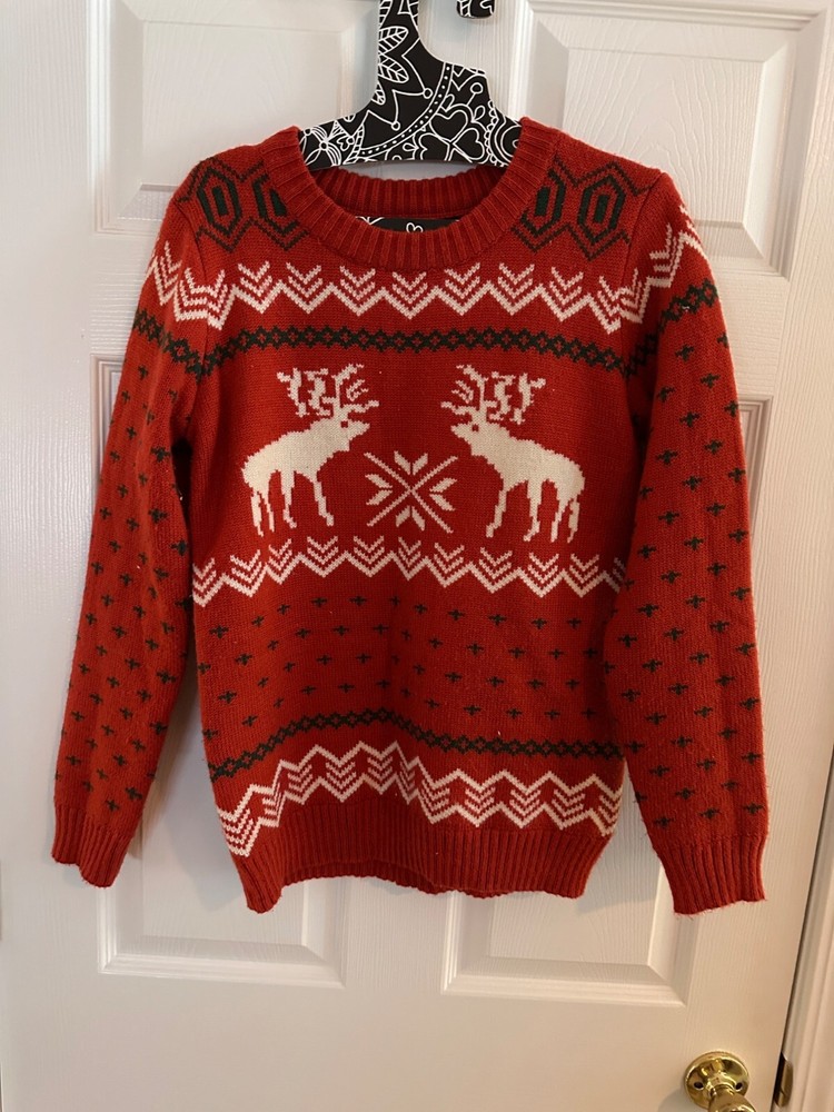 Reindeer Christmas Red Sweater Size M