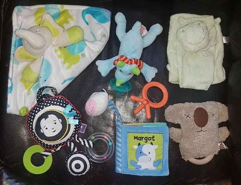 Lot of 7 Baby Toy Teether Rattle Book Margot,Dingaring,WubbaNub,Manhattan Toy