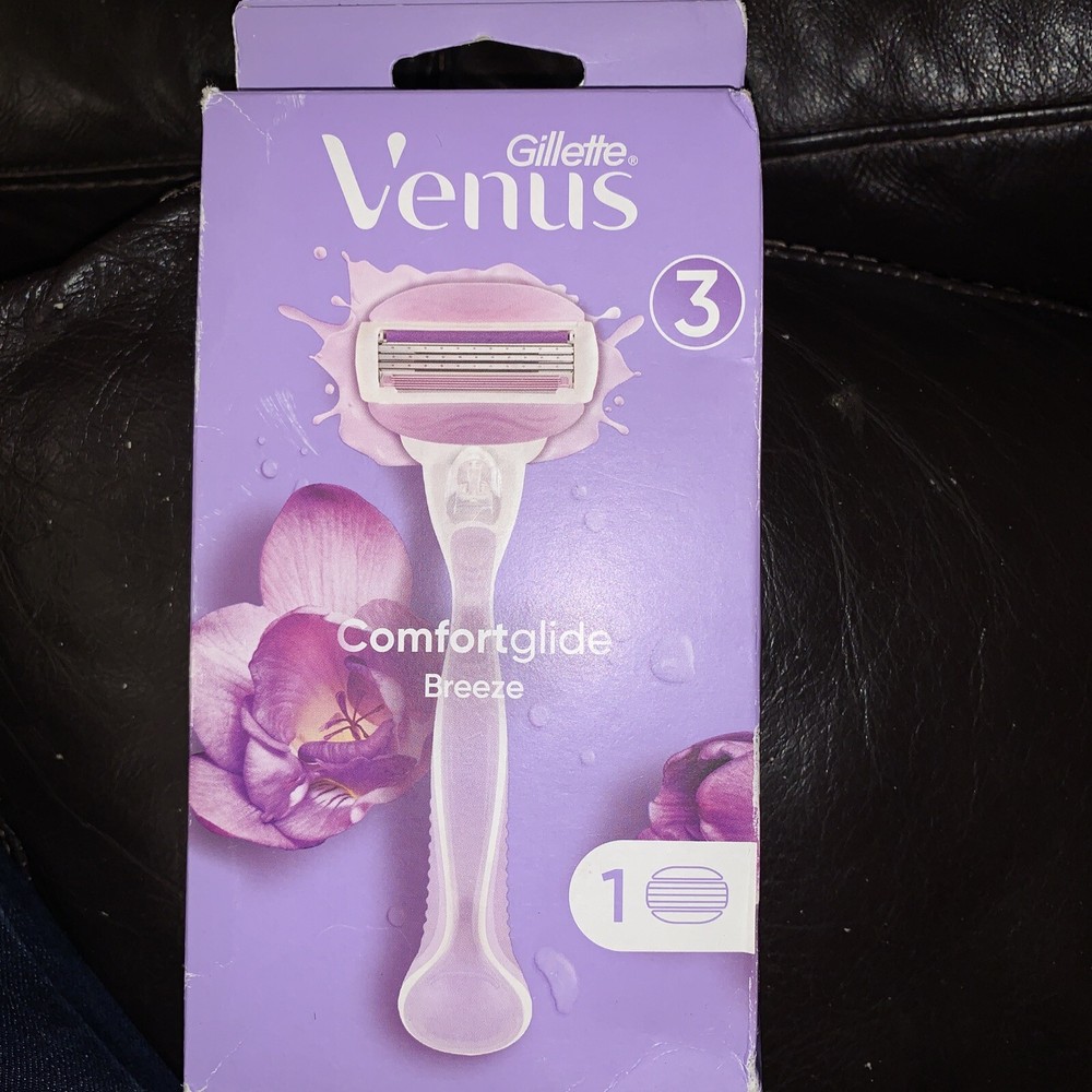 Gillette Venus Comfortglide Breeze Scented Razor 3 Blade, Flexible Moisture Bars