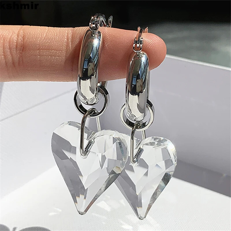 New transparent heart-shaped crystal earrings a pair of ear buckle senior sense