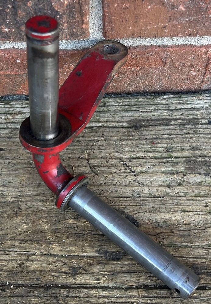 1988 Toro Wheel Horse 414-8 Right Steering Spindle Knuckle Axle 113381-01