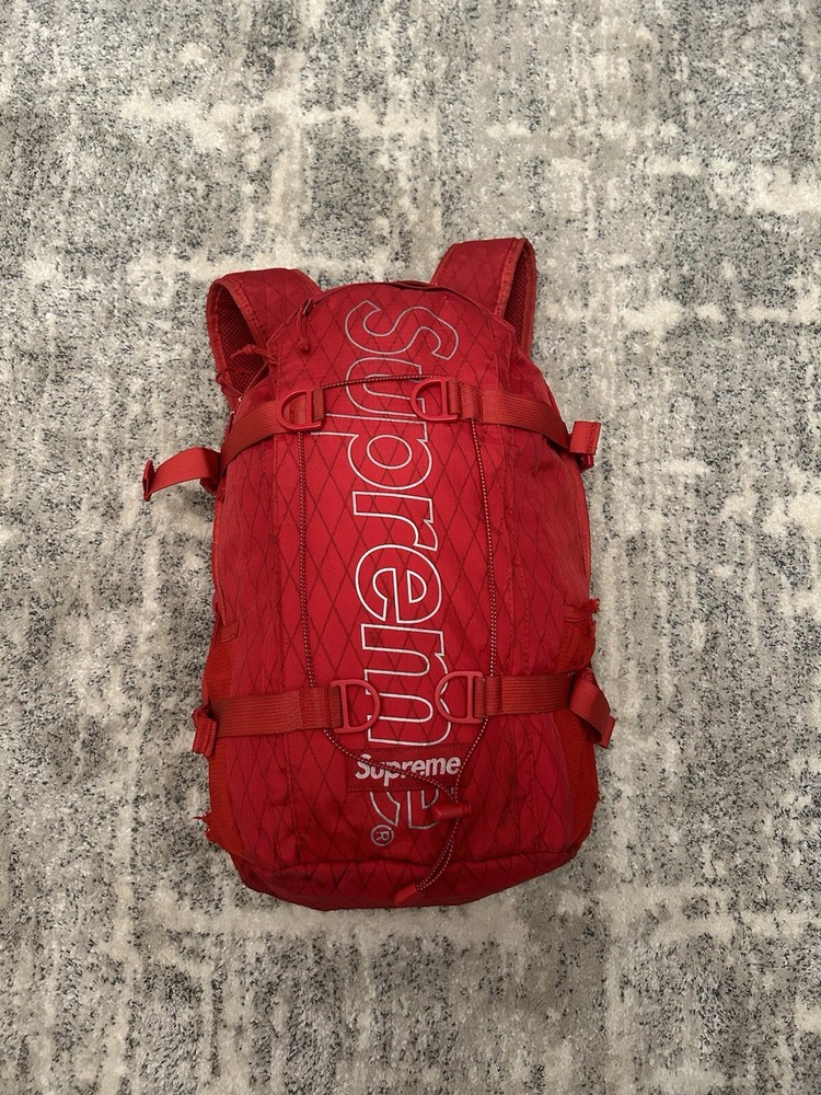 Red Supreme FW18 Backpack 100% Authentic