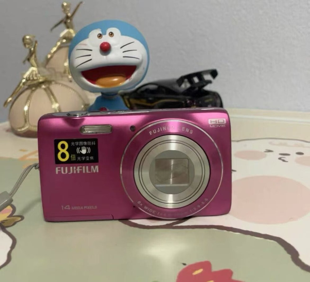 Fujifilm FinePix JZ110 14MP 8X Wide Digital Camera in English Rose Pink