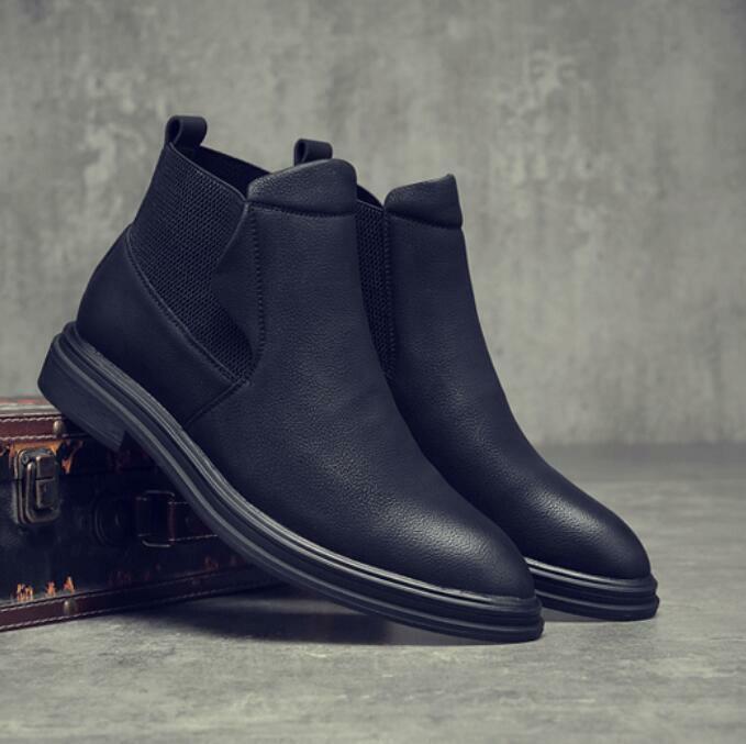 Men's Pull-On Chelsea Ankle Boots for Business Casual Style