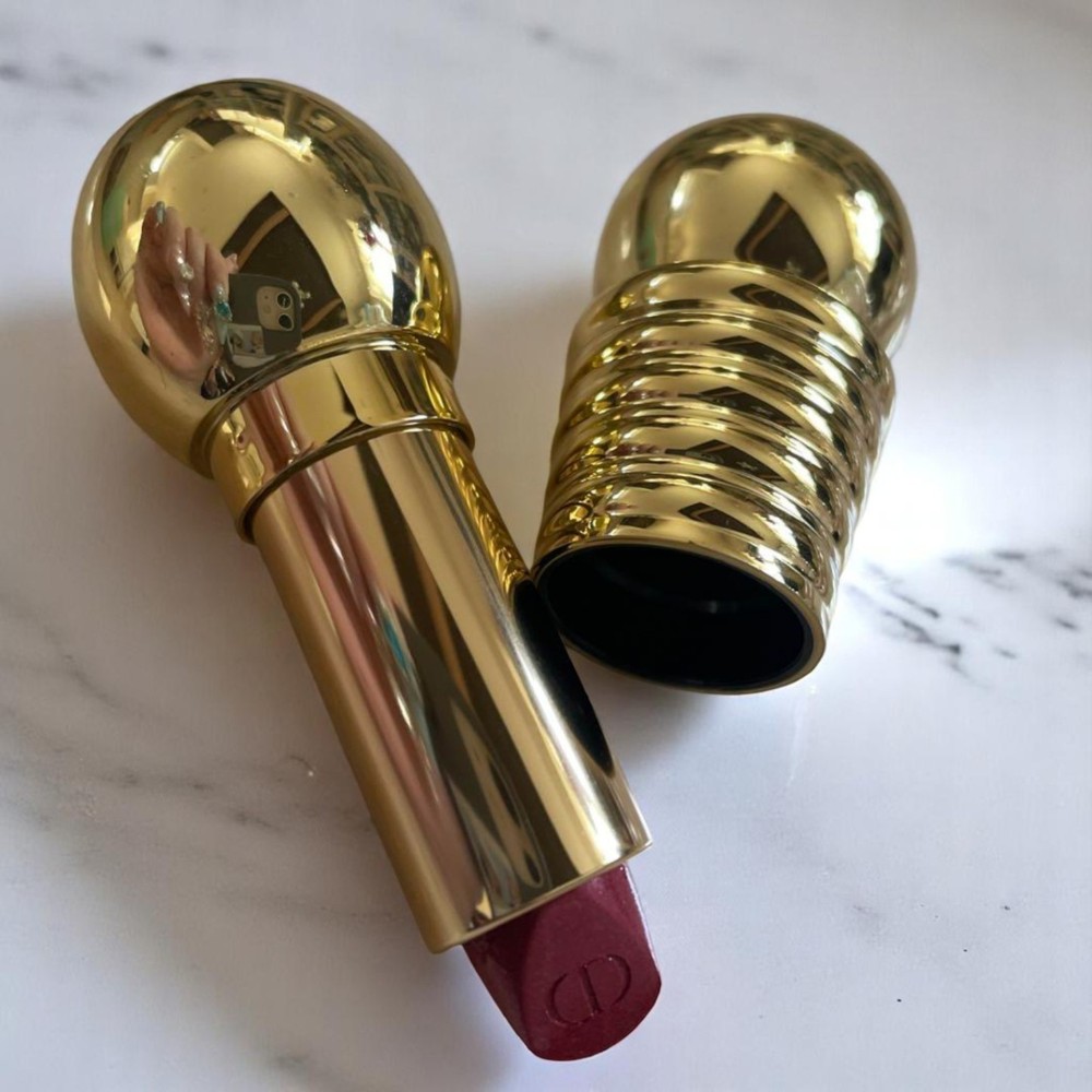 Diorific Velvet Lipstick in 071 Red by Christian Dior
