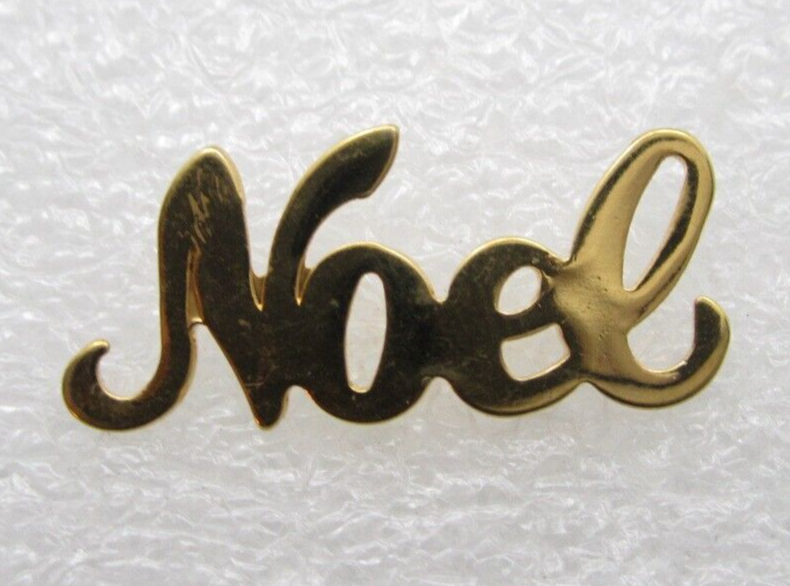 Noel Lapel Pin (C969)