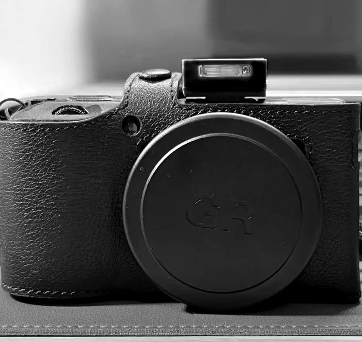 SMALLEST Mini Ultra light Compact Flash for Ricoh GRIII GR III GR IIIx Camera