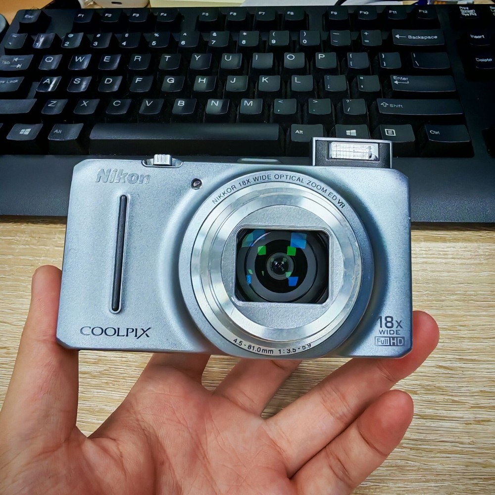 Nikon COOLPIX S9300 16.0MP 18x Optical Zoom silver Digital Camera GPS English