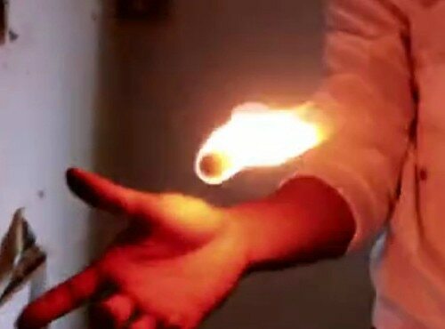 Floating Fireball DVD and Gimmick for Close-Up Street Magic Tricks