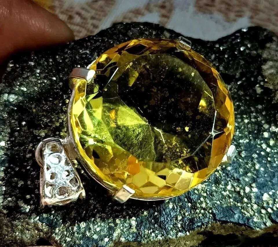 Natural Round Cut Yellow Citrine 925 Solid Sterling Silver Pendant 94.05 Ct Gem
