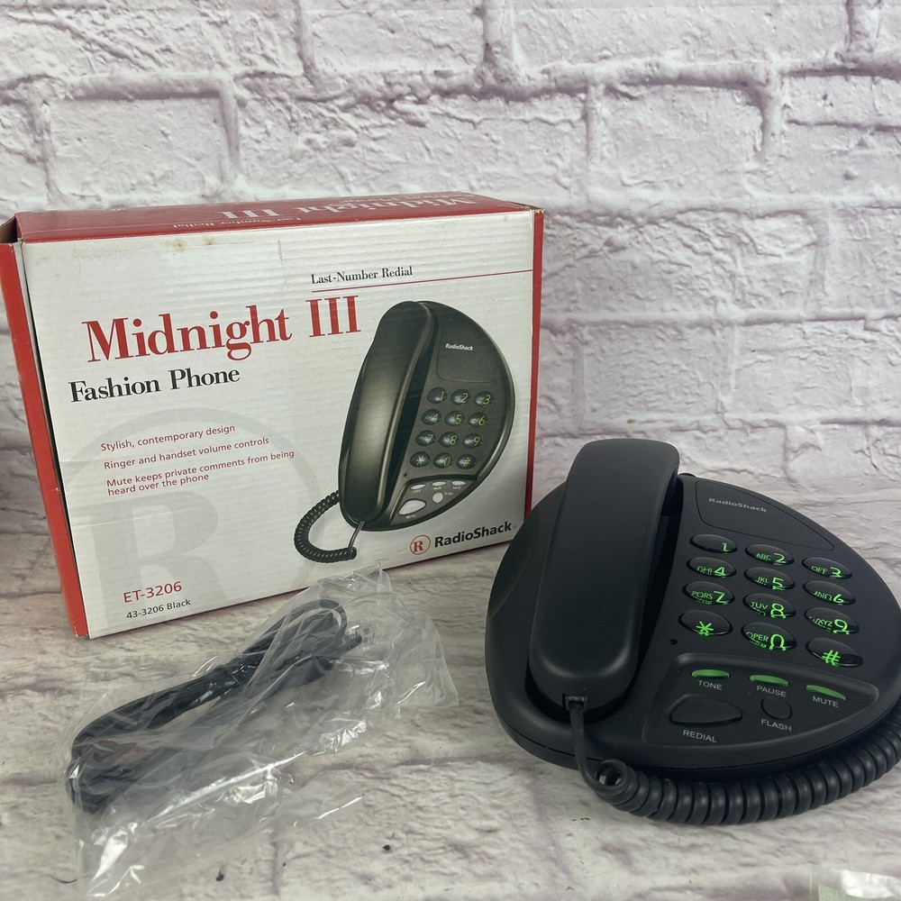 Radio Shack Midnight III Fashion Phone Oval Retro Black w Green Buttons NIB