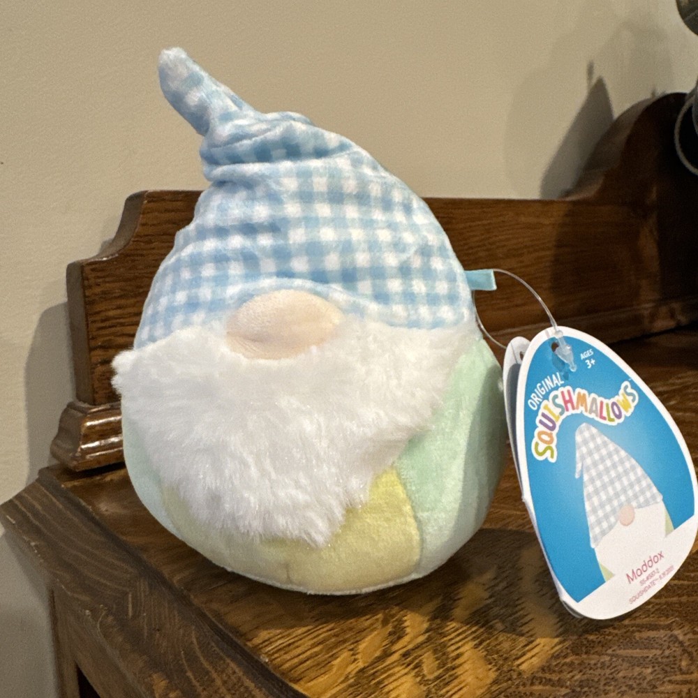 Squishmallow Maddox Easter Gnome 2022 Limited Edition 5