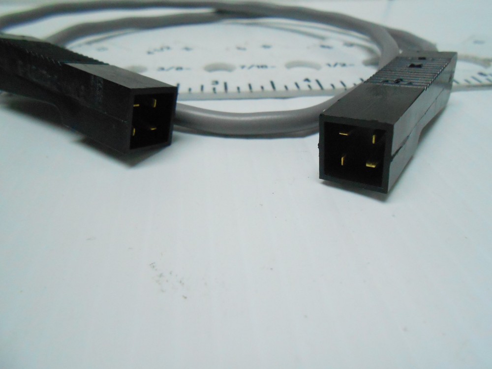 C143520 AMPHENOL CORP. CABLE CONNECTOR SM-A-742931-3 SPECIAL PURPOSE NOS