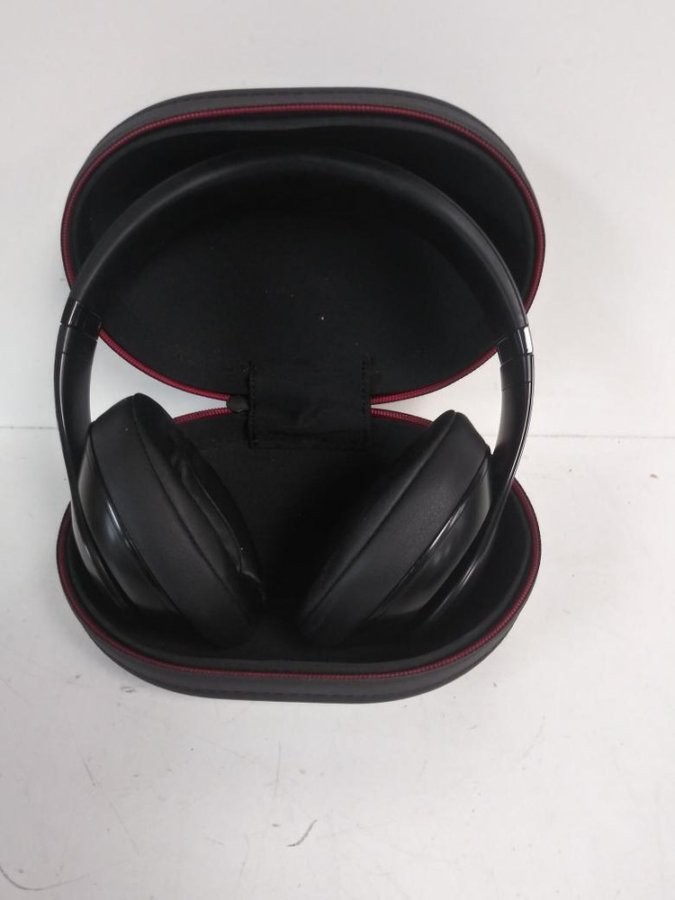 BEATS BY DRE STUDIO PRO WIRELESS BLUETOOTH HEADPHONES W/ CASE (P24021966)
