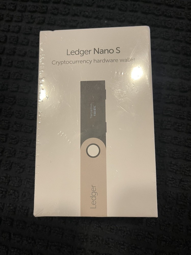 Ledger Nano S Cryptocurrency Bitcoin Hardware Wallet - Matte Black-image