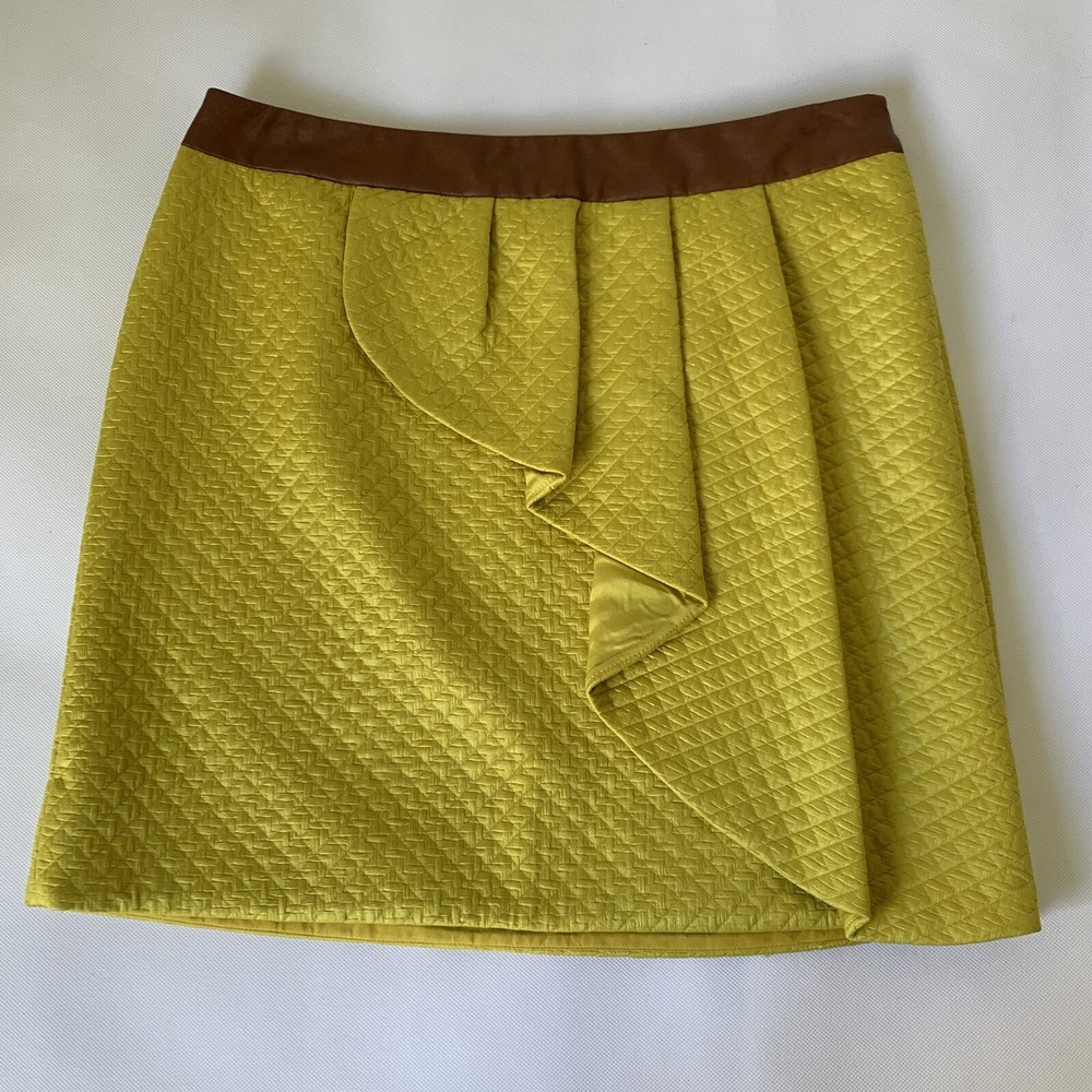 Anthropologie HD Paris Skirt Women's Size 8 Yellow Quilted Pleated Ruffle Twee Style  