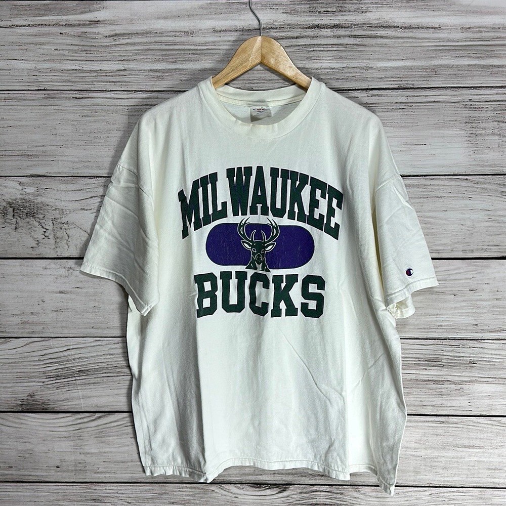 Vintage Champion Milwaukee Bucks NBA Big Logo USA Made XXL Tee Shirt
