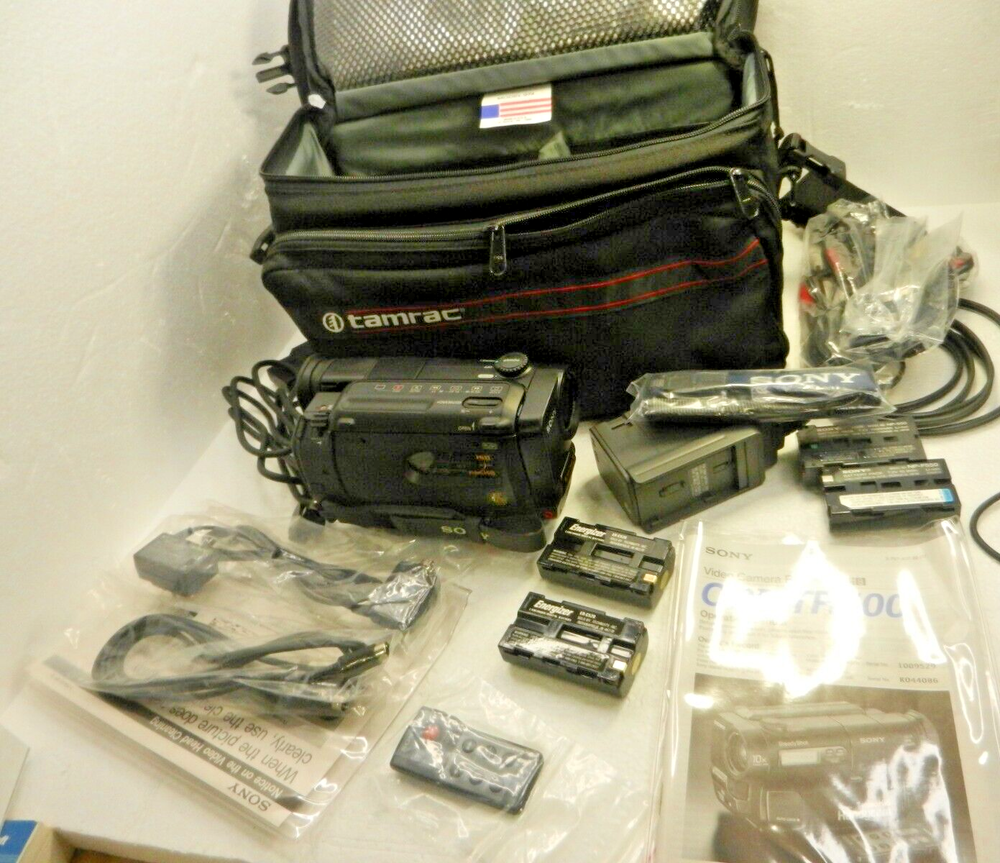 Sony CCD-TR500 Stereo HI8 8mm Video8 Camcorder Camera Player Video Transfer ++++