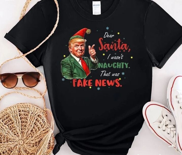 Christmas Trump Dear Santa Fake News Funny Xmas Trump 47 T-Shirt
