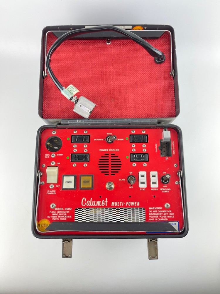 Calumet Model 3000 Flash Generator  w/ Model 3002 1200 Joule Capacitor Bank