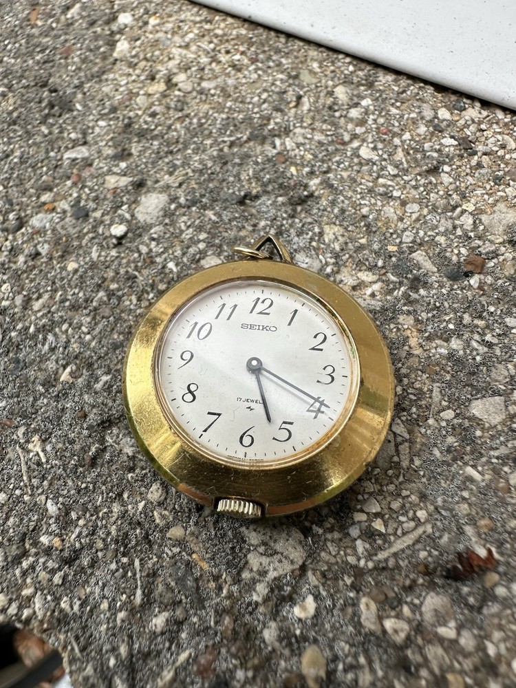 Vintage Seiko 17 Jewels Manual Wind Gold Tone Pocket Pendant Watch