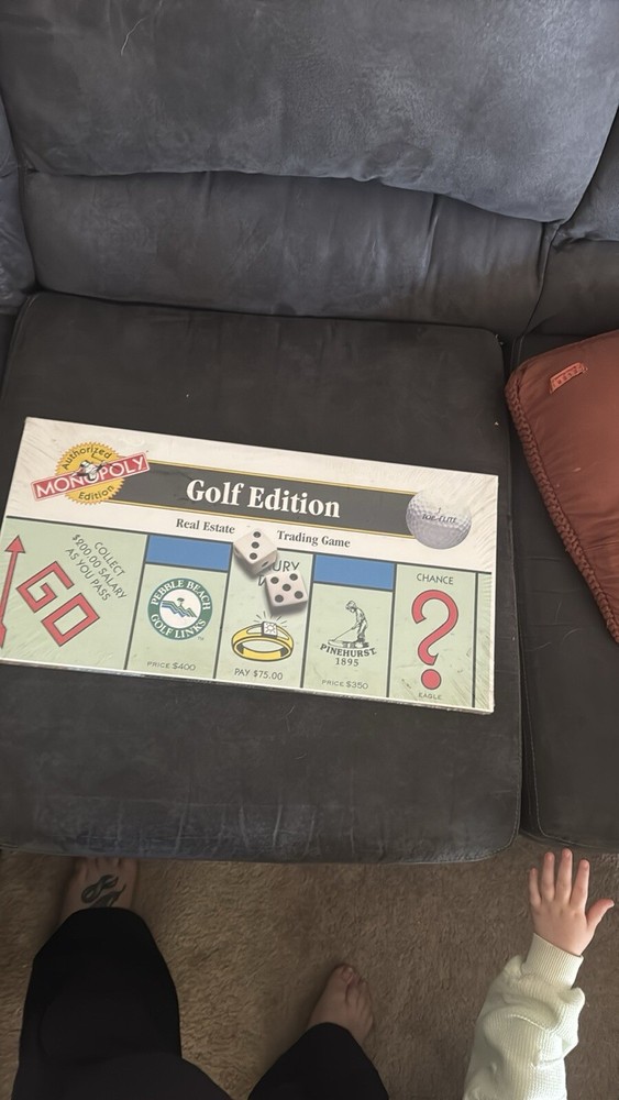 1996 MONOPOLY GOLF EDITION COMPLETE BOARD GAME,PIECES SEALED!!!/ FREE POSTAGE!!!